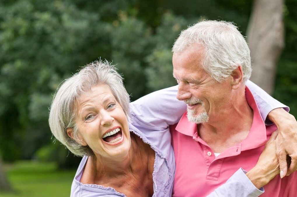 žena a muž nad 50 let se špatnou potencí